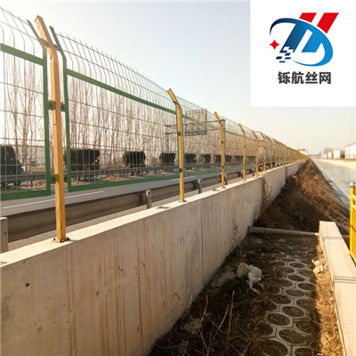 河道圍欄網(wǎng)護欄網(wǎng)